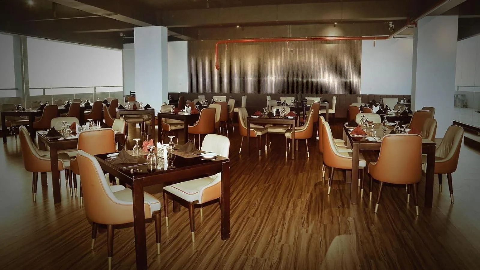 A1 Apartments At Ocean Breeze Residency Negombo