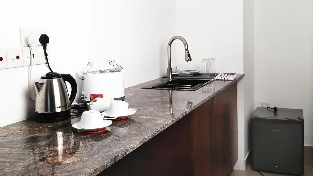 A1 Apartments At Ocean Breeze Residency Negombo